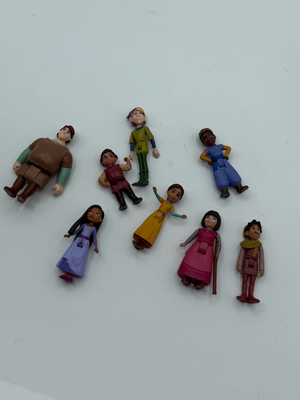 Disney WISH The Teens Pack 2" Figures Complete Set 8 Near Mint
